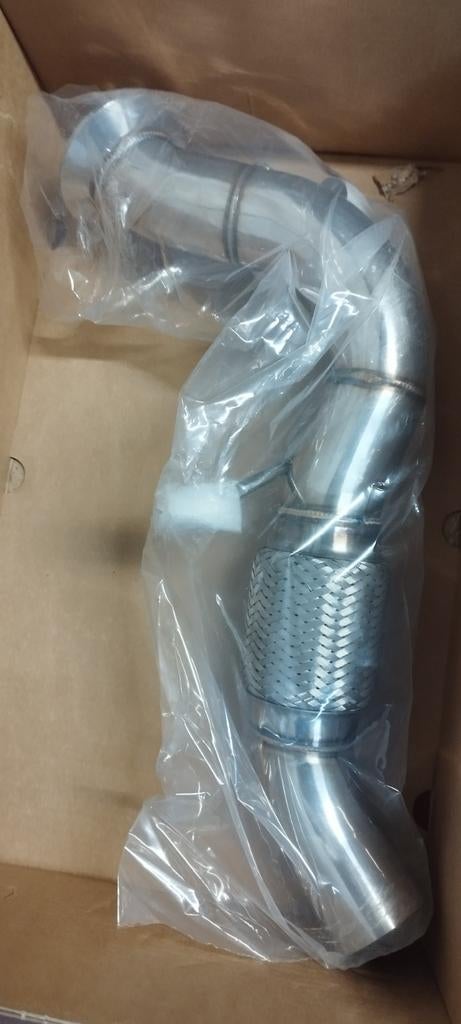 BMW X6 35D E71 regenpijp
Geschikt voor andere 35D-modellen, BMW