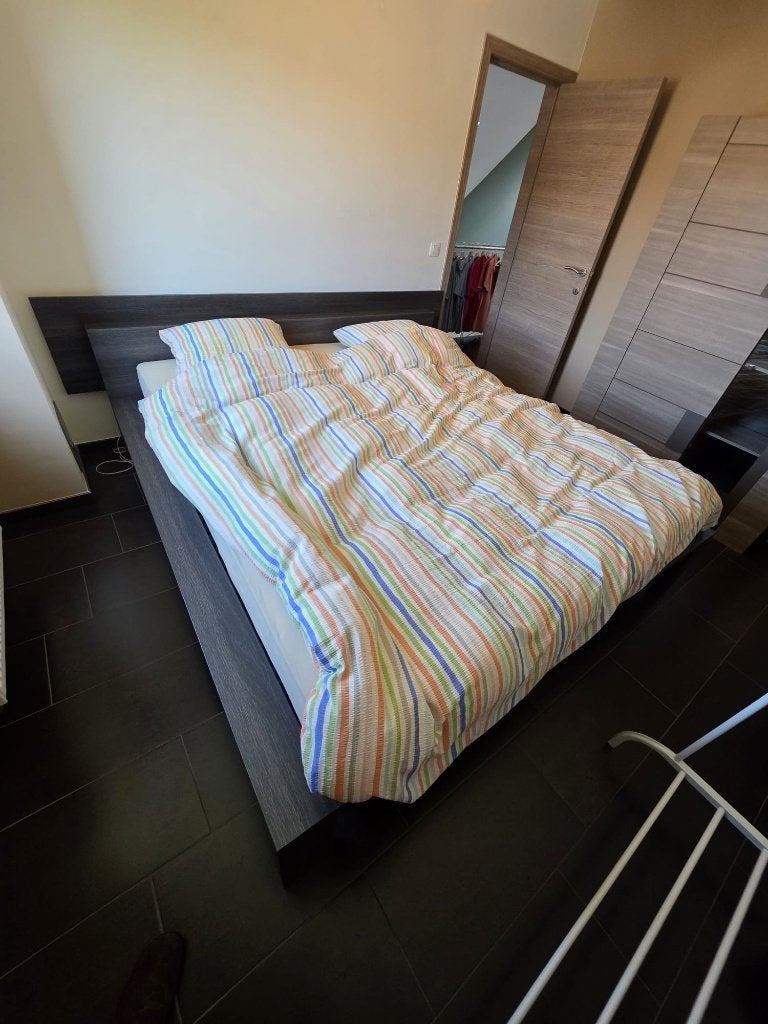 CHAMBRE A COUCHER AVEC MATELAS NEUF, Enlèvement, Comme neuf, Deux personnes