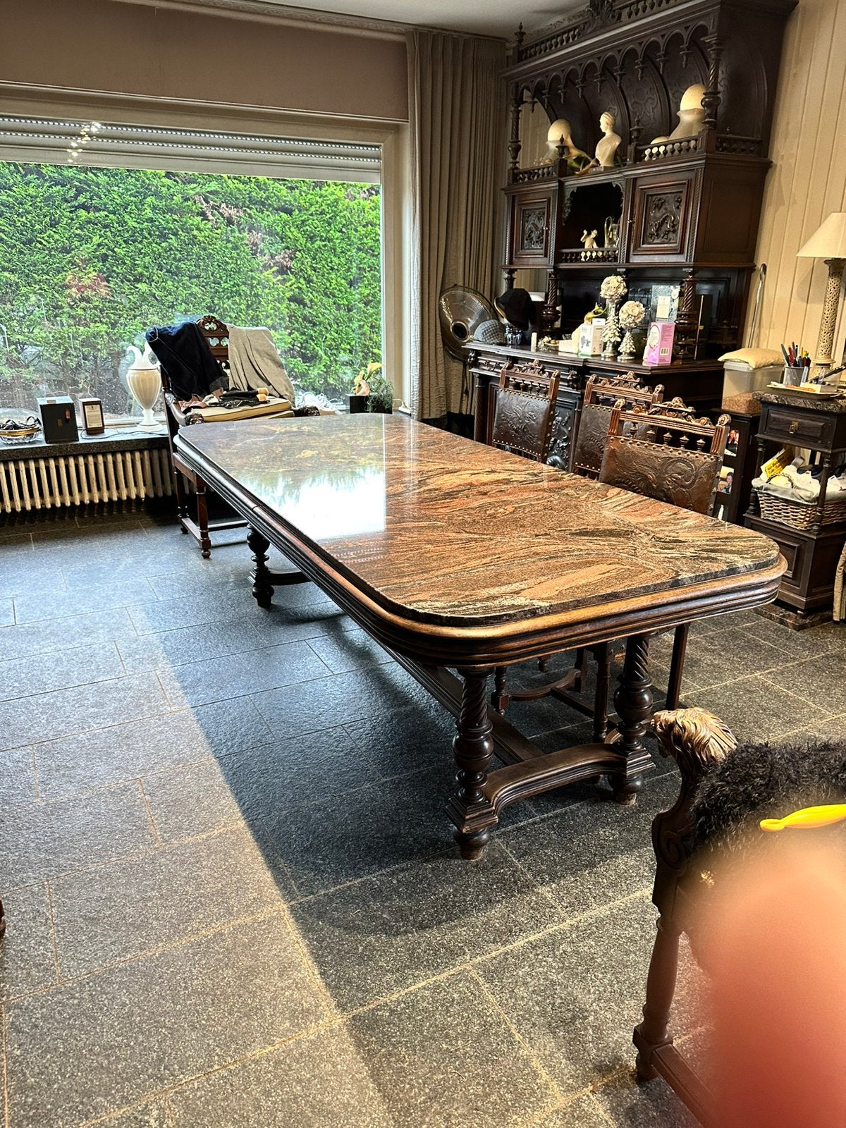 Table ancienne Henri II, Enlèvement