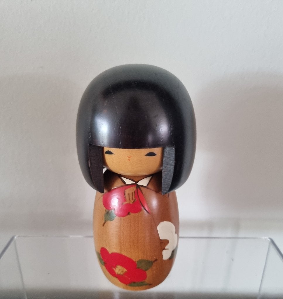 Mooie Haru no uta Kokeshi van Usaburo, Hout, 13 cm, Geschilderd, Ophalen of Verzenden
