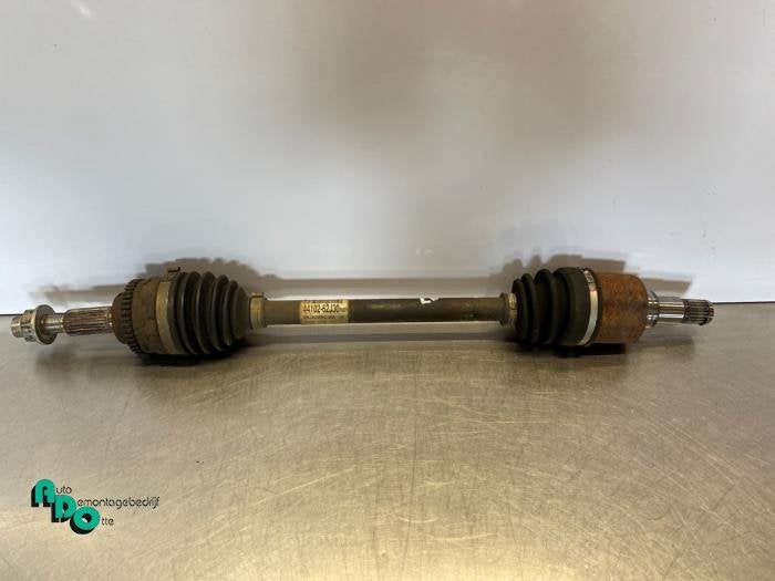 Arbre de transmission avant gauche d'un Suzuki Swift (Swift, -, 3 mois de garantie, Utilisé, -