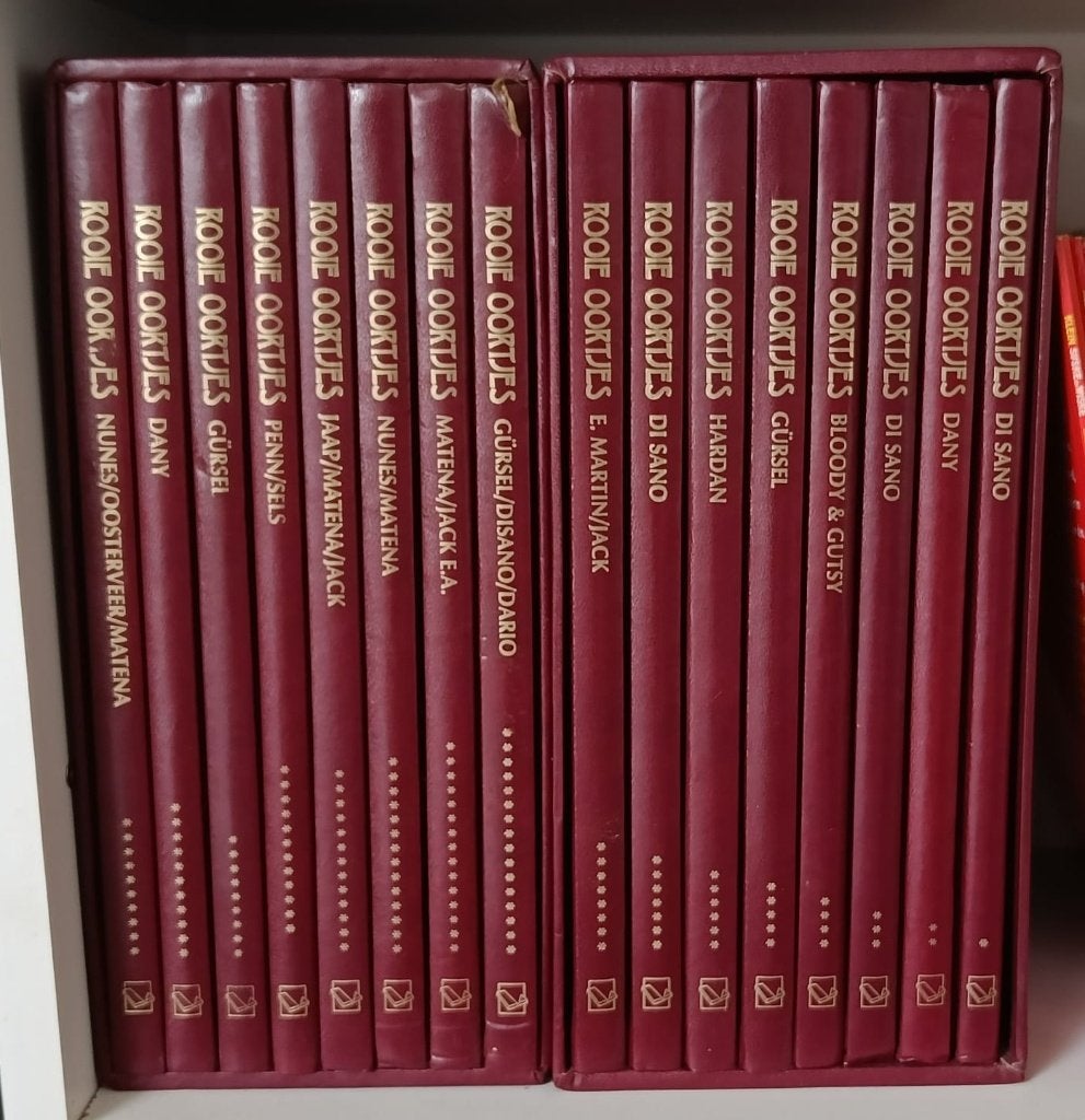 16 hardcovers - erotische stripreeks Rooie Oortjes, Boeken, Ophalen, Zo goed als nieuw, Meerdere, Meerdere stripboeken