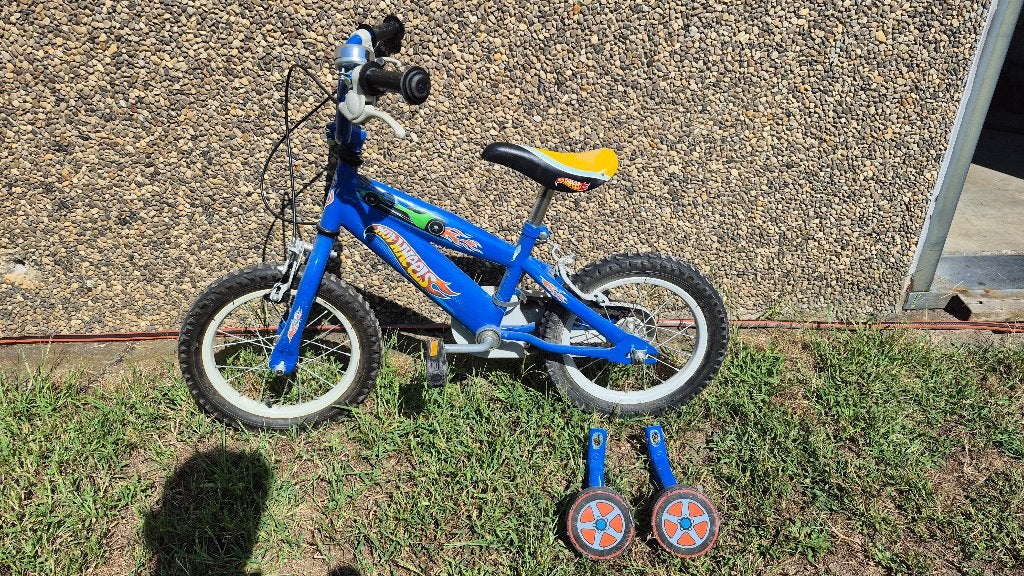 kinderfiets Hot Wheels 14inch, Fietsen en Brommers, Ophalen, Zijwieltjes, Gebruikt, Velgrem