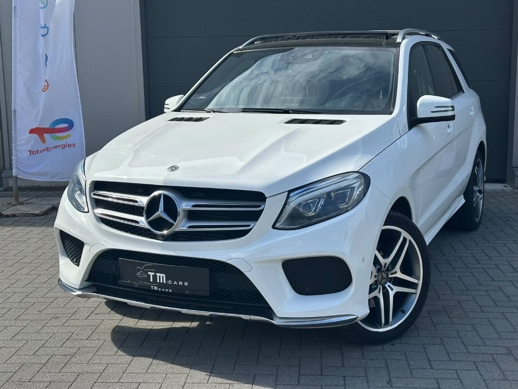 Mercedes-Benz GLE 350D AMG pano dak, Auto's, Automaat, Dealer onderhouden, 4 cilinders, GLE