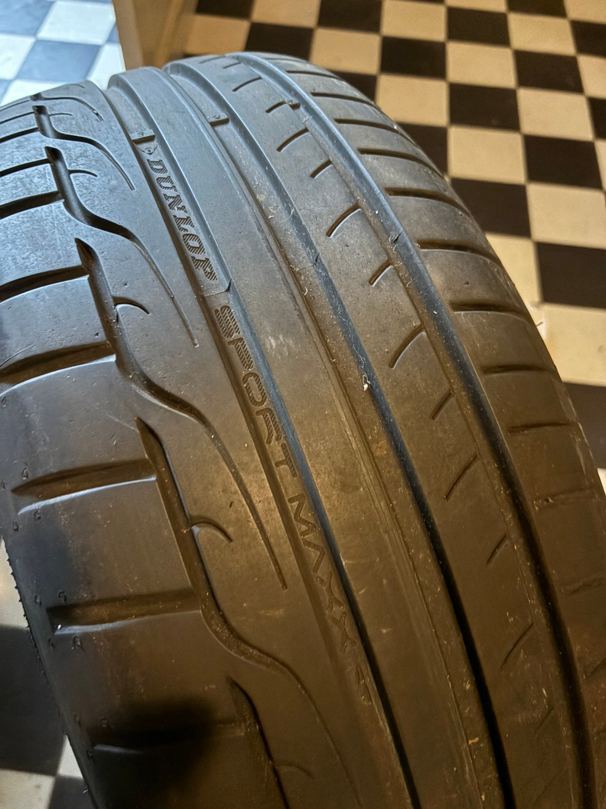 4 pneus ete comme neuf, 7 mm de profondeur !!!, Autos : Pièces & Accessoires, Pneus & Jantes, Pneus été, Pneu(s), Utilisé, Véhicule tout-terrain