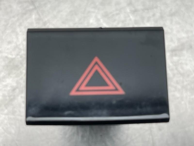 COMMUTATEUR DE FEUX DE DETRESSE iX35 (LM) (|937902S000|), Utilisé, Hyundai