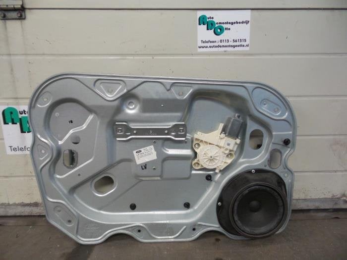 Mécanique vitre 4portes avant gauche d'un Ford Focus (Focus, -, 3 mois de garantie, -, -