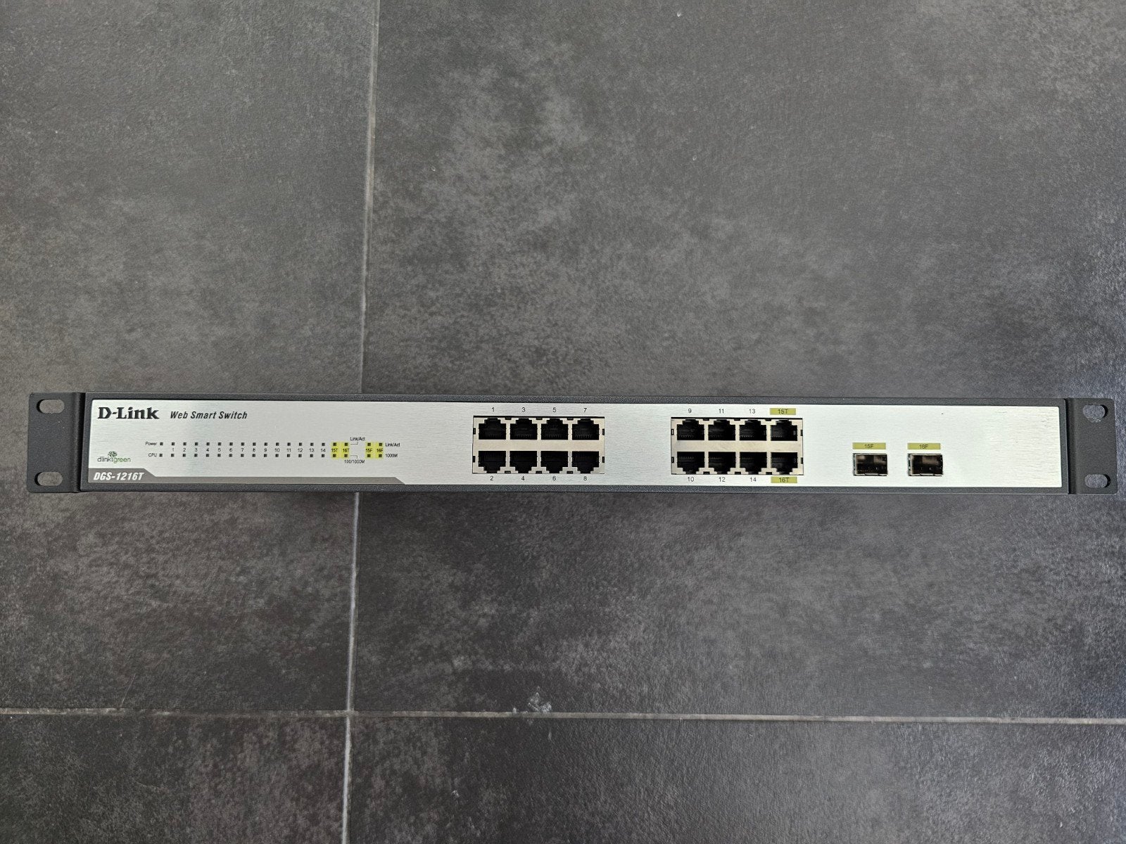 D-Link DGS-1216T 16-Poort Layer 2 Switch, Computers en Software, Netwerk switches, Ophalen, Gebruikt