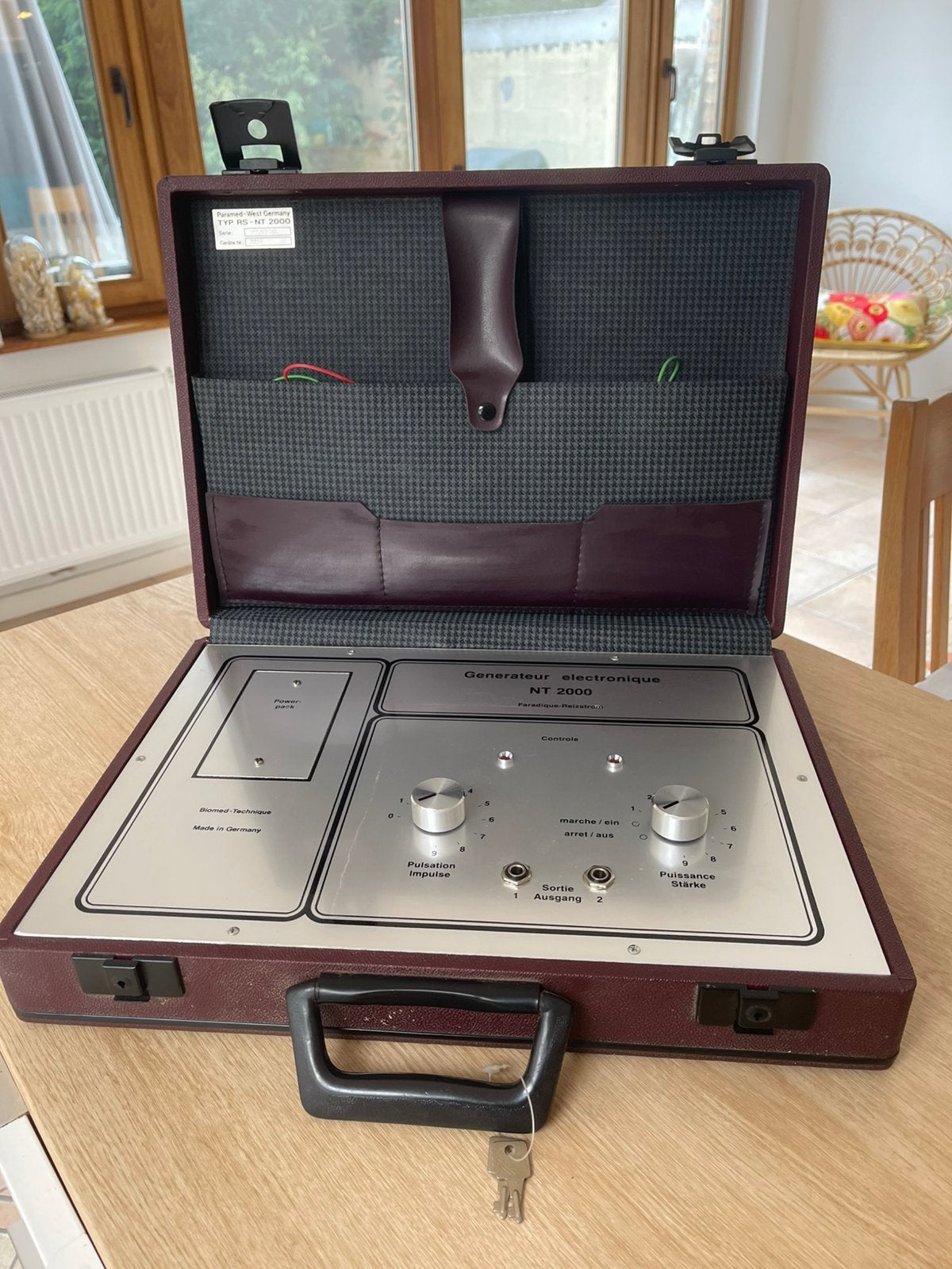 Mallette médicale vintage Paramed NT 2000 –West Germany, Enlèvement ou Envoi, Métal
