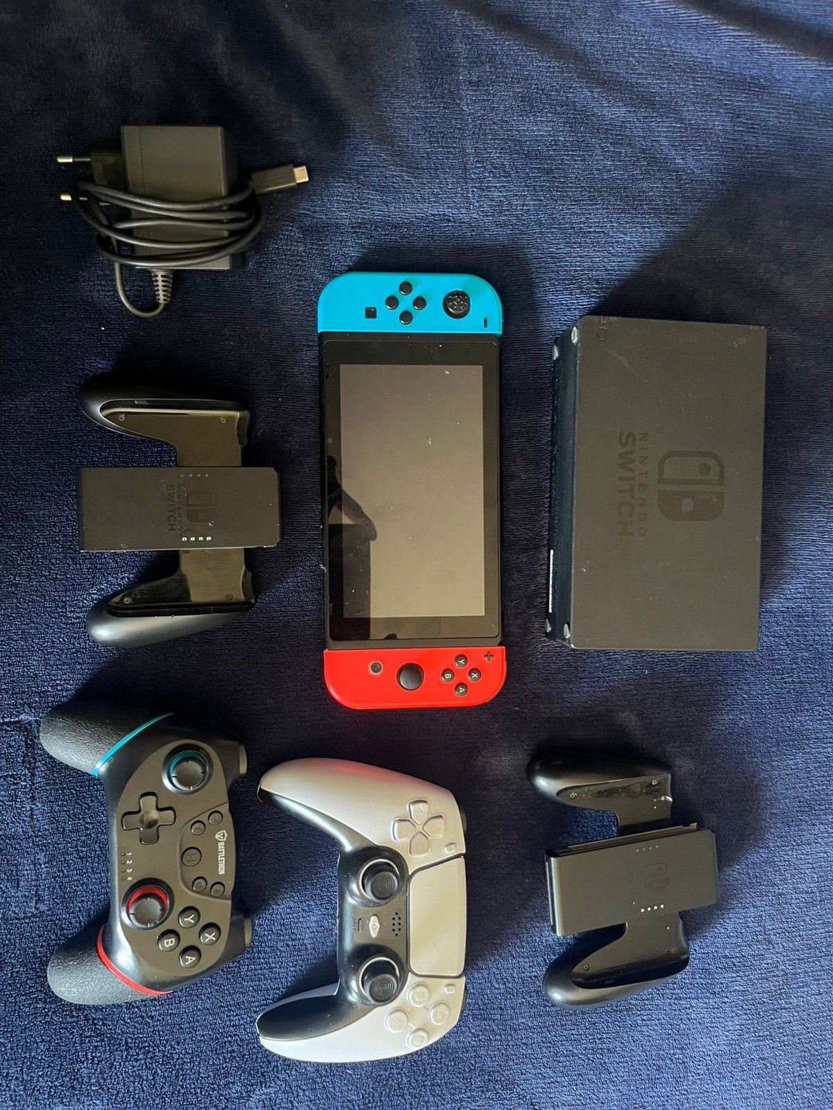 Complete Nintendo Switch Set + Extra Controllers & 128GB SD, Games en Spelcomputers, Spelcomputers | Nintendo Switch, Ophalen of Verzenden