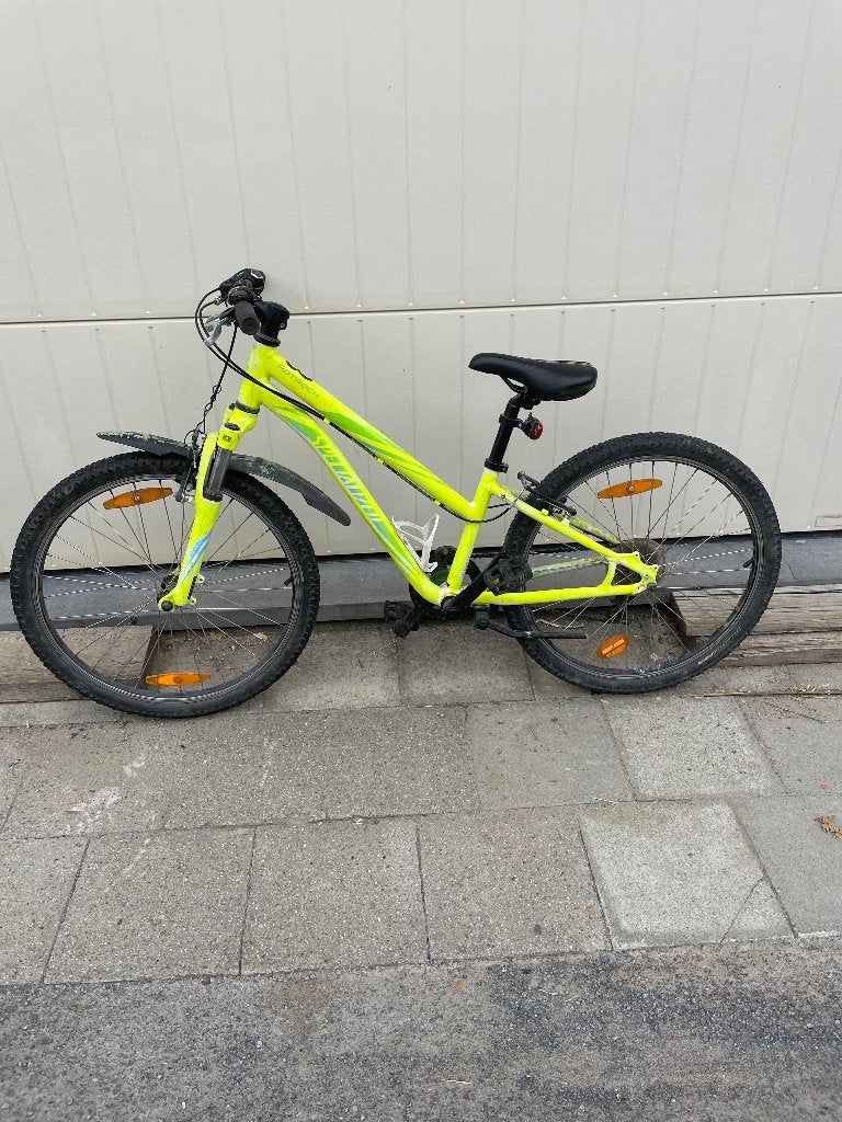 60 € , VTT Specialized hotrock 8, Vélos & Vélomoteurs, Specialized, Frein sur jante, Enlèvement, Utilisé