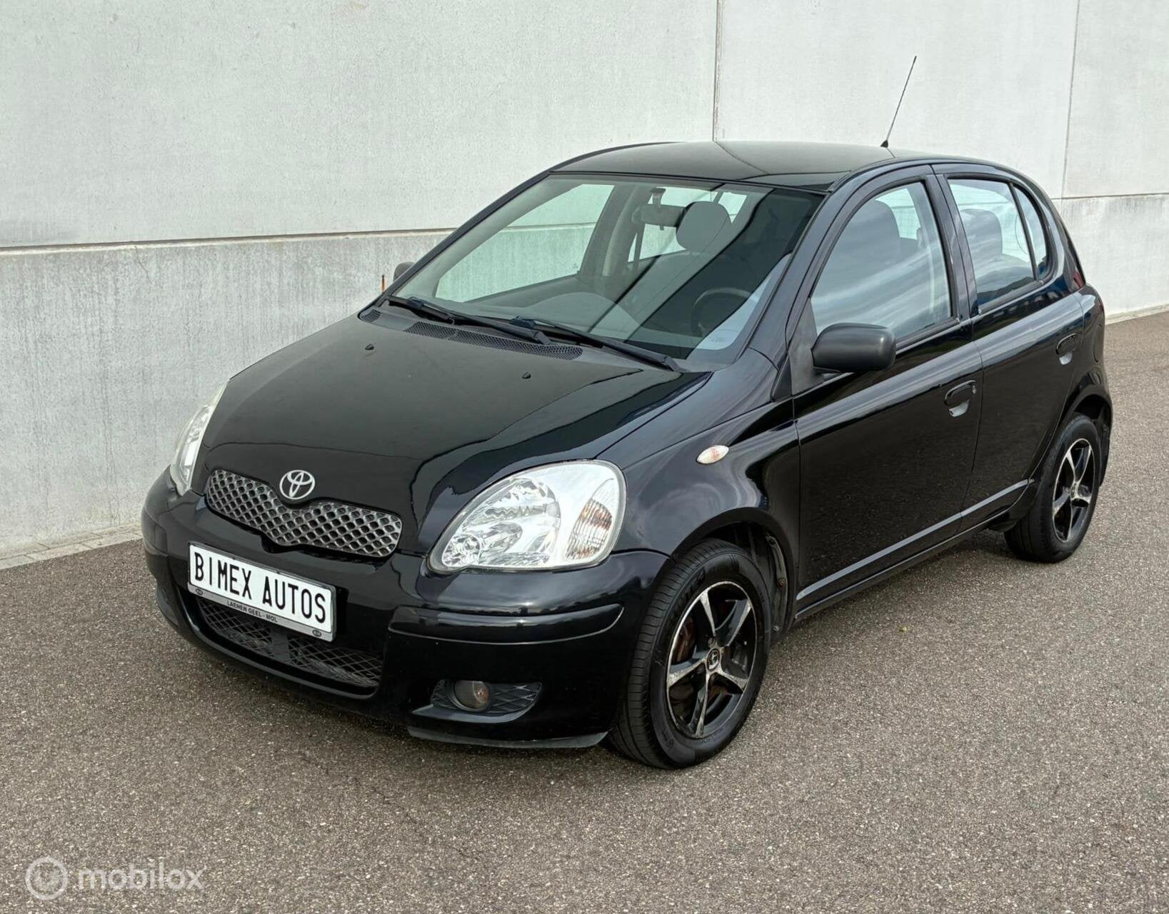 Toyota Yaris 1.3 VVT-i 5-DEURS BELGISCHE PAPIEREN, Auto's, Voorwielaandrijving, 1299 cc, Stof, Gebruikt
