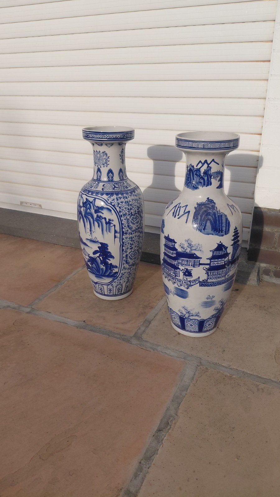 2 Chinezen vazen, Ophalen