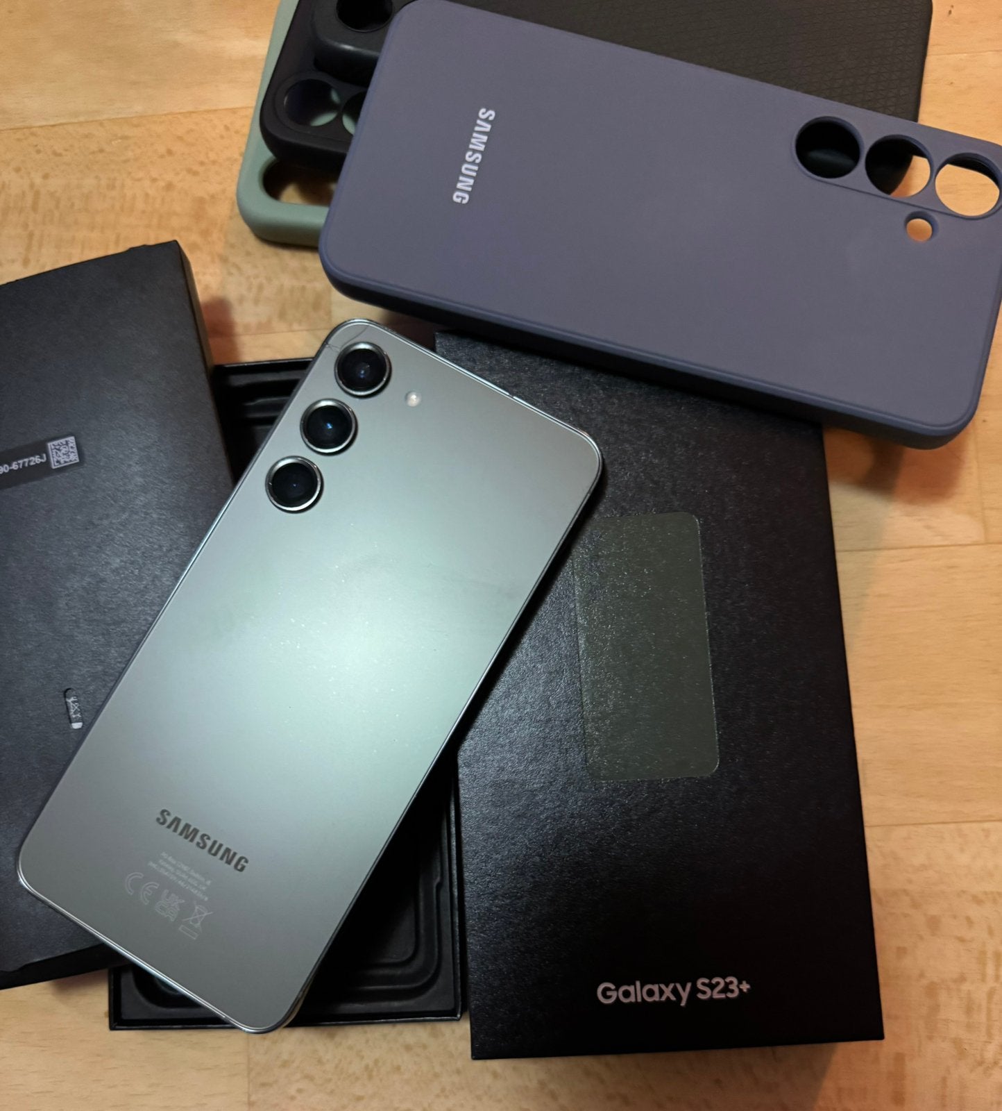 Samsung S23 Plus 256gb boite+housses, Enlèvement, Comme neuf