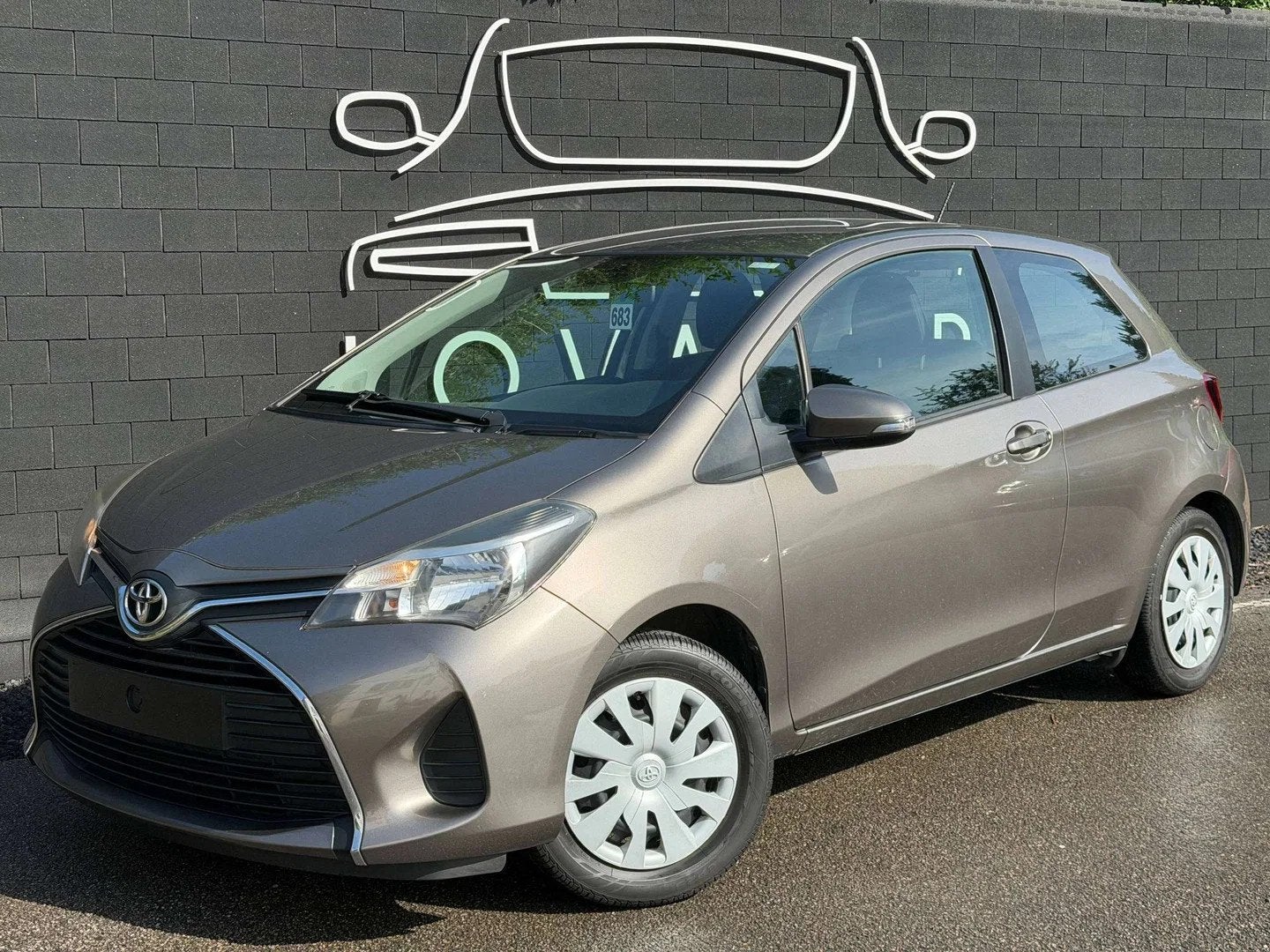 Toyota Yaris 1.33i VVT-i+GARANTIE 1 AN+AIRCO+CAMERA+CARNET C, Autos, Achat, Euro 6, Entreprise, Boîte manuelle