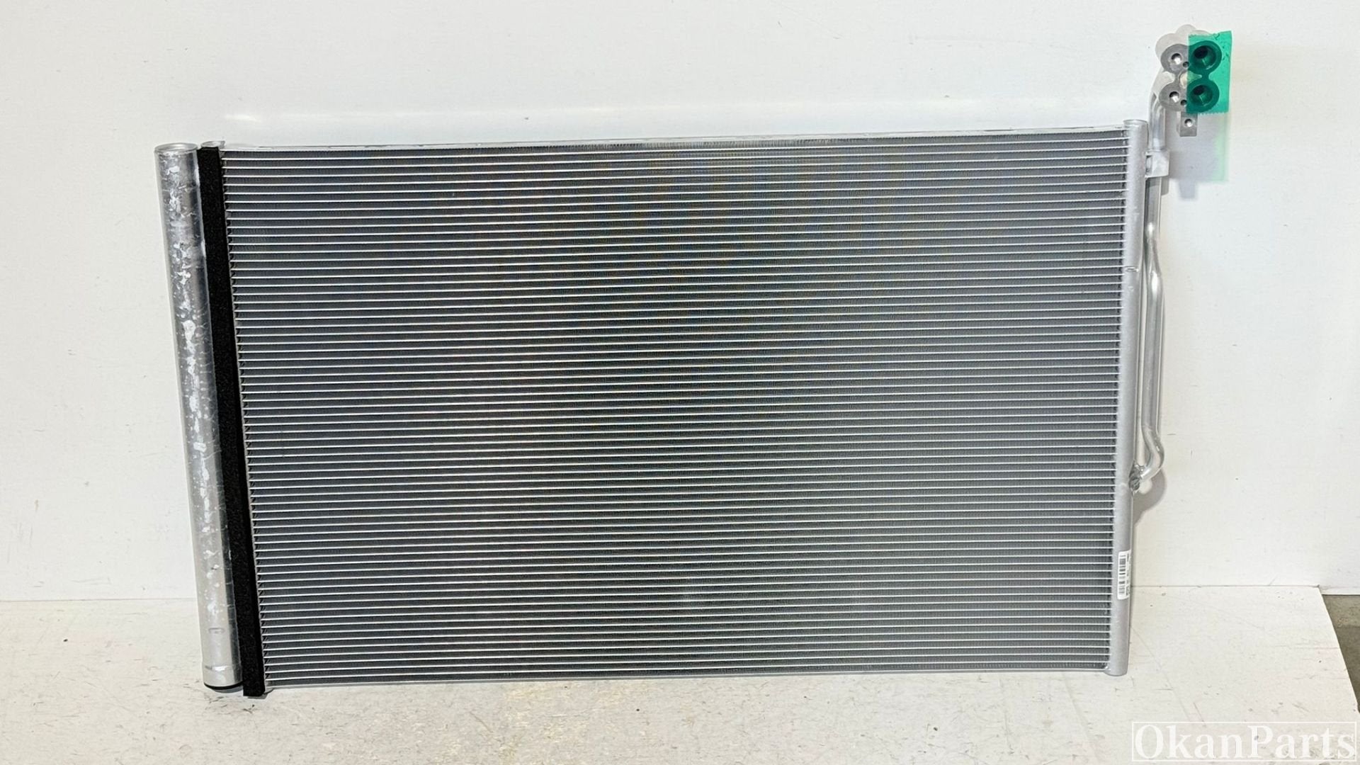 Volkswagen Touareg 7P Airco Condensor Radiateur 7P0820411B, Auto-onderdelen, Fabrikant BV, Gebruikt, Info@fabrikant.eu, Fabrikantstraat 1
1000 AA  Amsterdam, NL