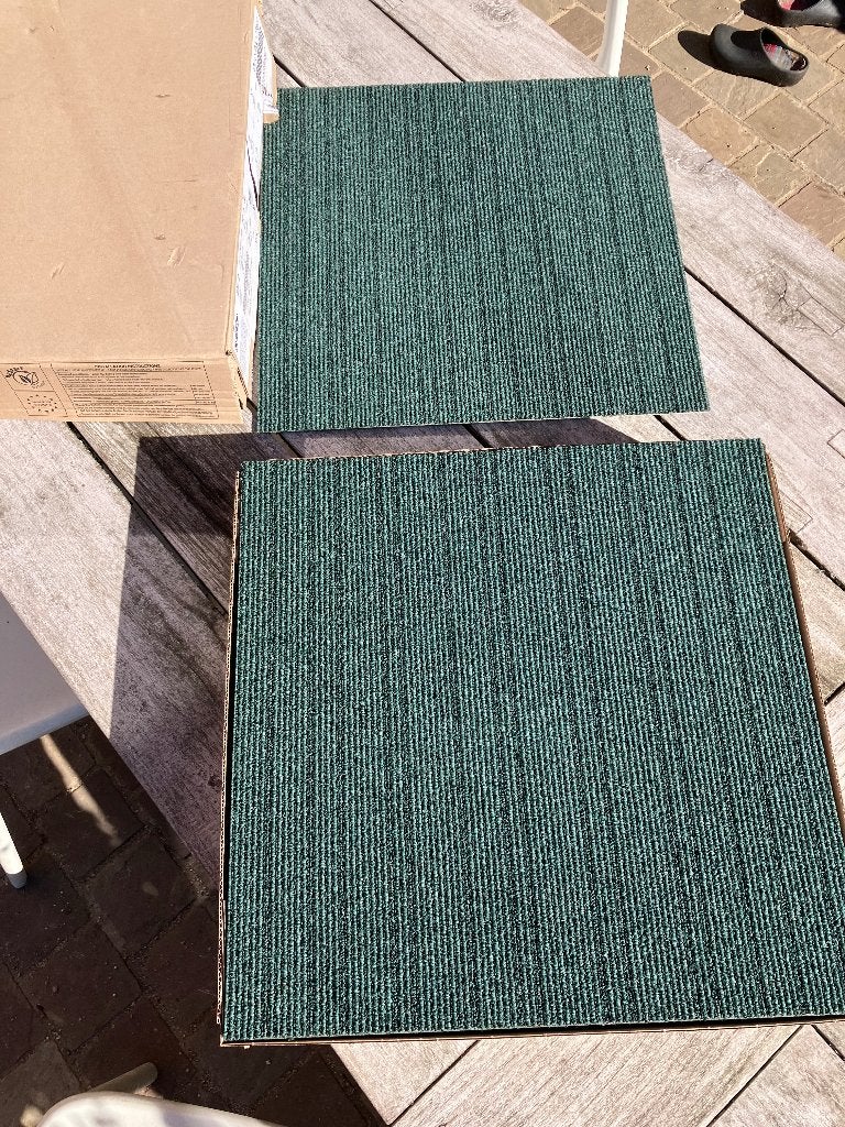 Kwaliteitsvolle tapijttegels, Huis en Inrichting, Ophalen, Nieuw, 25 tot 50 m², Tapijttegels