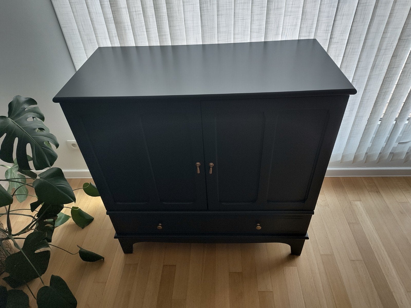 LOMMARP Ikea kast donker blauw-groen 102x101cm
Cabinet, dark, Huis en Inrichting, Ophalen, Zo goed als nieuw