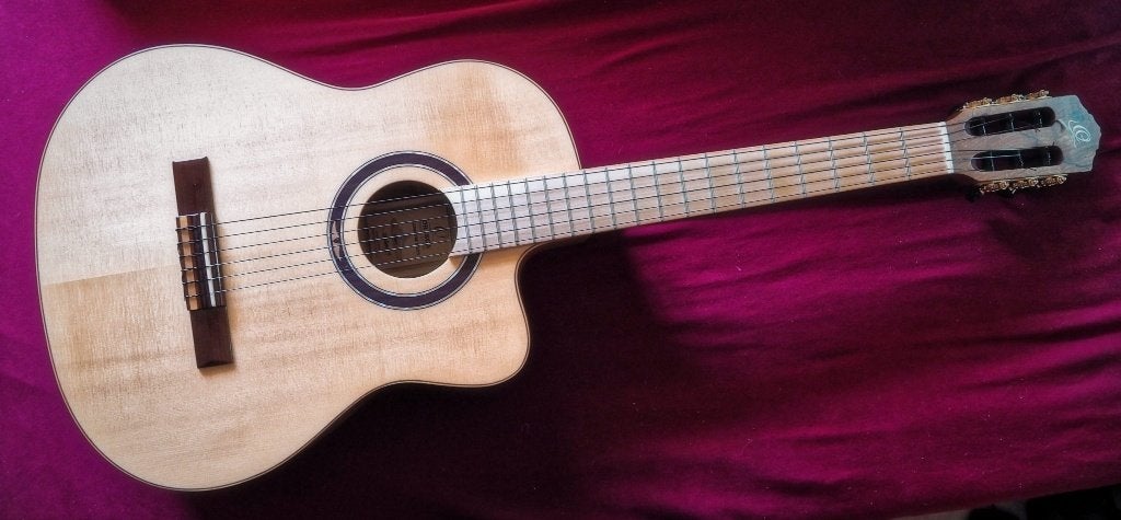 Ortega TZSM3 (4/4 classical, hybrid neck, fishman blend XLR), Enlèvement ou Envoi, Comme neuf, Guitare classique ou espagnole