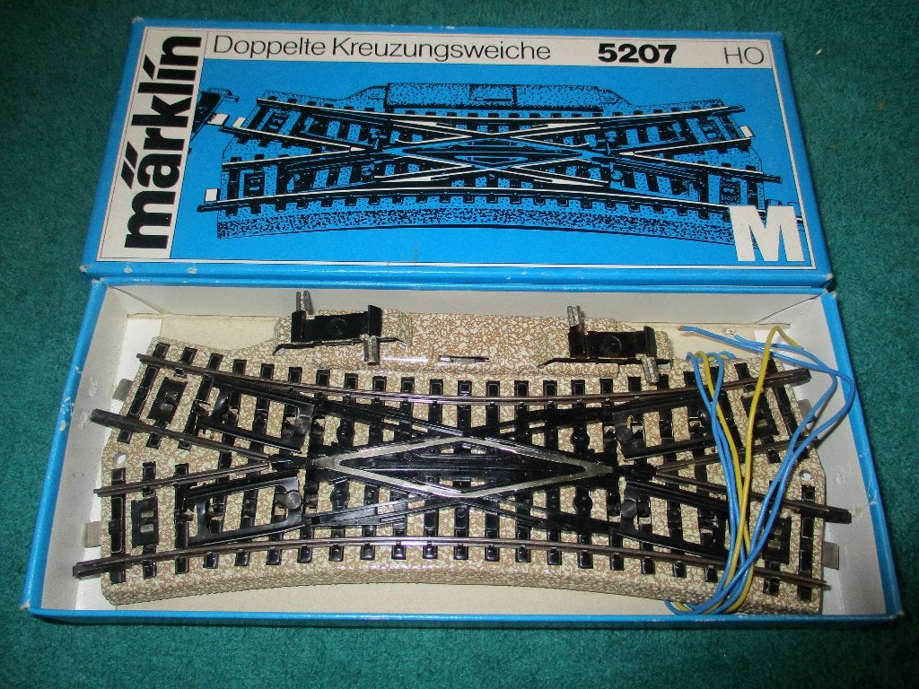 Marklin Traversée jonction 5207 en boite, Enlèvement ou Envoi, Comme neuf, Rails, Märklin