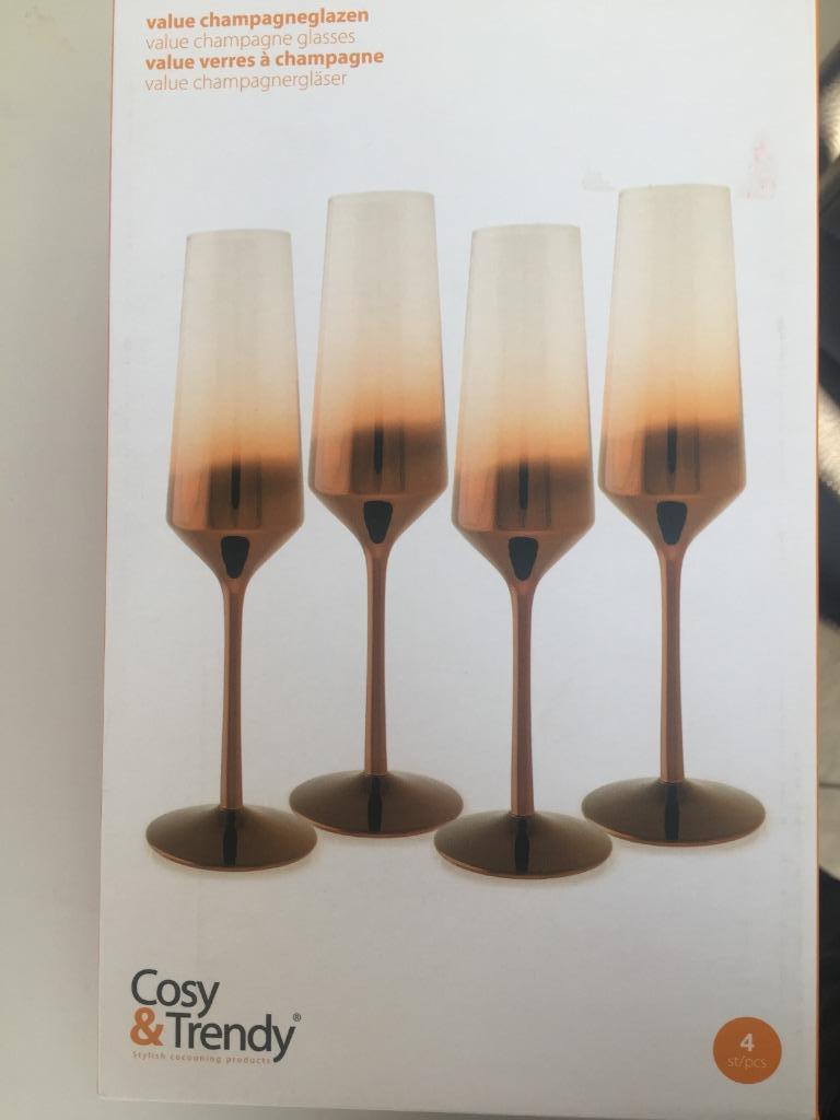 Feestelijke champagneglazen koper  Cosy & Trendy Nieuw, Ophalen, Nieuw, Glas, Glas of Glazen