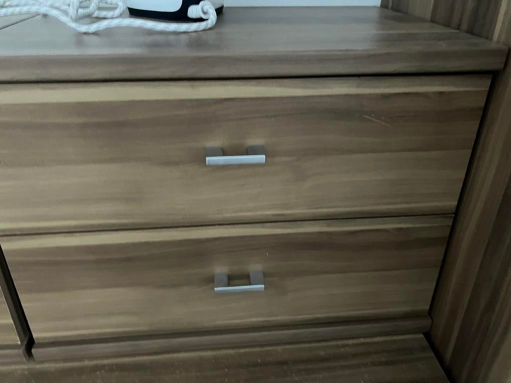 Kastjes, Ophalen, Zo goed als nieuw