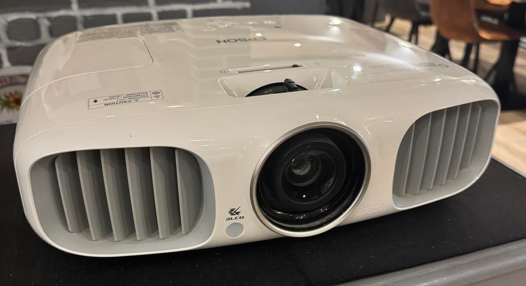 EPSON LCD PROJECTEUR, TV, Hi-fi & Vidéo, Enlèvement, Comme neuf, LCD