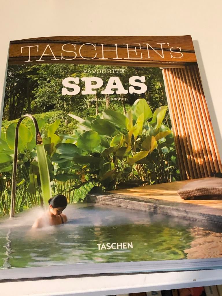 Taschen's Favourite Spas Angelika Taschen  (Editor), Enlèvement ou Envoi, Neuf