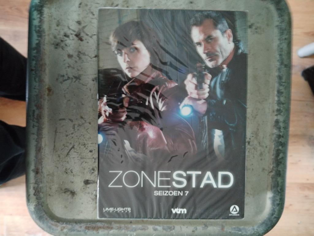 Zone Stad seizoen 7, CD & DVD, DVD | TV & Séries télévisées, Neuf, dans son emballage, Drame, À partir de 16 ans, Envoi