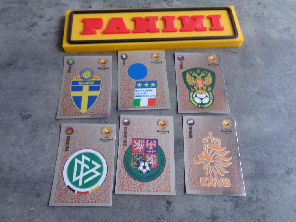 PANINI FOOTBALL STICKERS EURO 2004 6X emblèmes badges neuf, Enlèvement ou Envoi