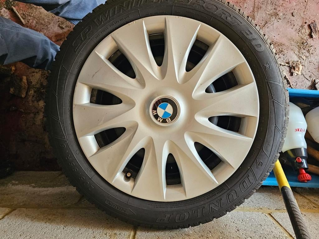 4 jantes + pneus hiver  4 pneus  205 X 55  R 16  avec les 4, Enlèvement, Pneus hiver, Pneu(s)