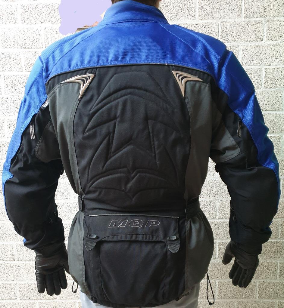 Veste de moto avec doublure en très bon état, Motos, MQP, Enlèvement, Hommes, Manteau | tissu