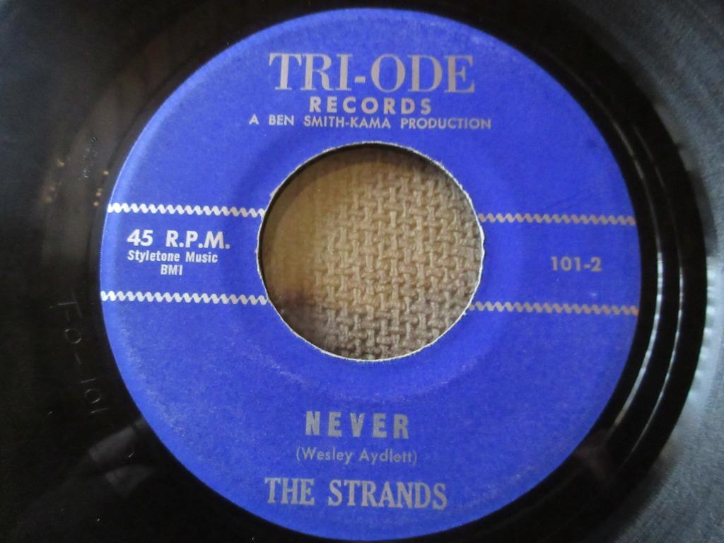 The Strands  – Old Man River / Never, Cd's en Dvd's, Vinyl Singles, Gebruikt, Single, R&B en Soul, 7 inch, Ophalen of Verzenden