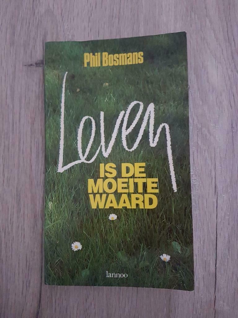 P. Bosmans - Leven is de moeite waard, Ophalen, Zo goed als nieuw, P. Bosmans