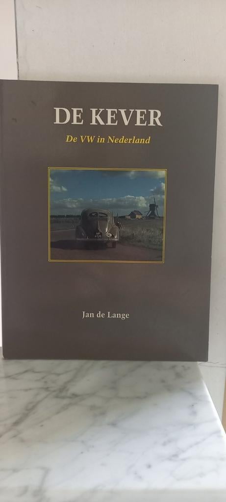 Volkswagen Vw Kever boek in Nederland mooi Nederlandstalig, Livres, Autos | Livres, Enlèvement ou Envoi, Comme neuf, Volkswagen