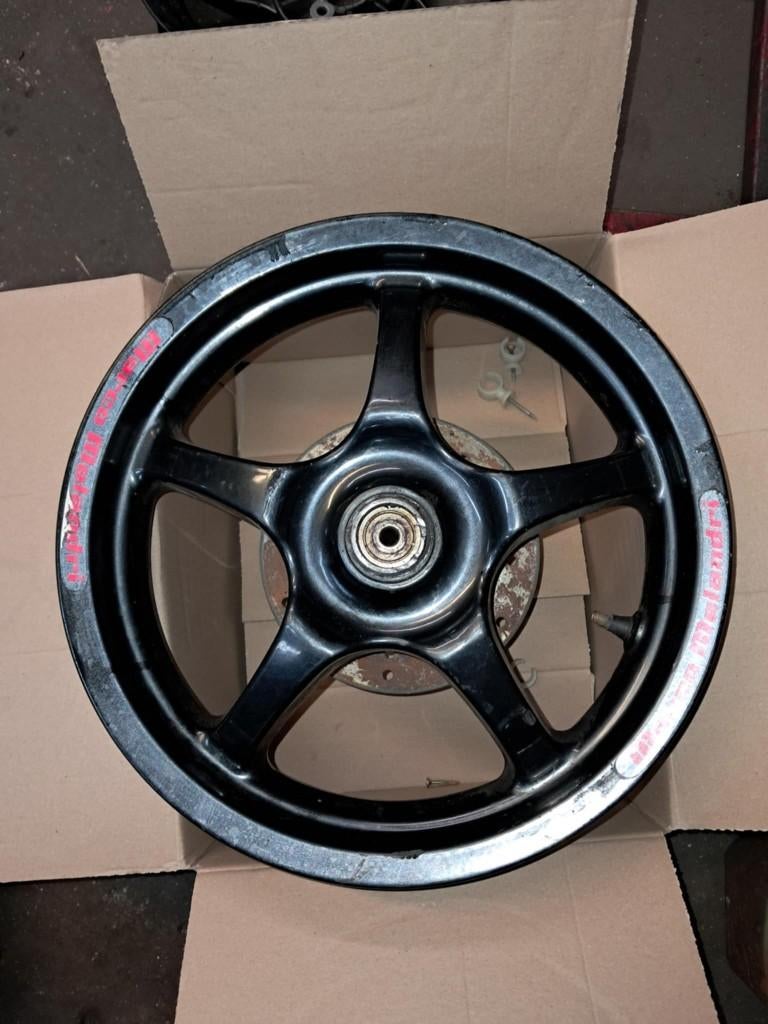 Pièces nitro occasion le lots 100 e, Info@ac2roues.be, Yamaha, Yamaha, Enlèvement