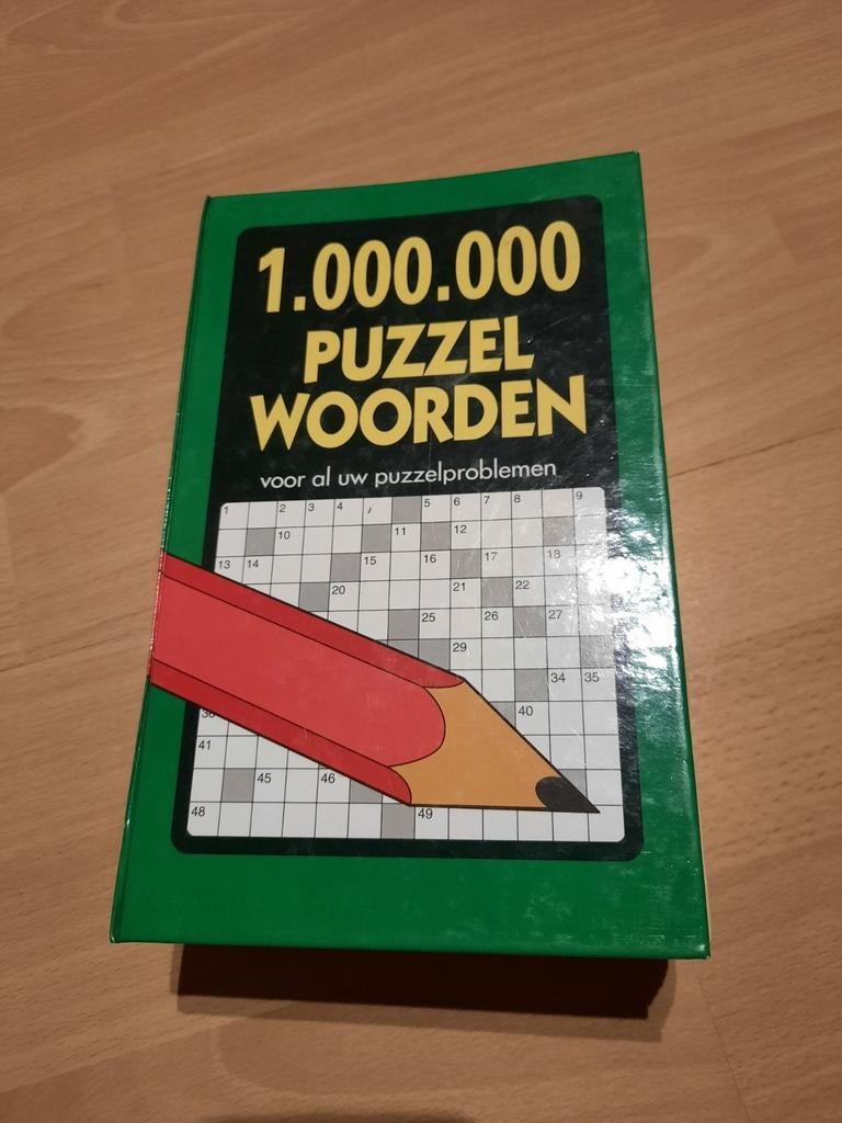 Puzzelboek - 1.000.000 puzzelwoorden, Ophalen of Verzenden, Zo goed als nieuw, Puzzelboek