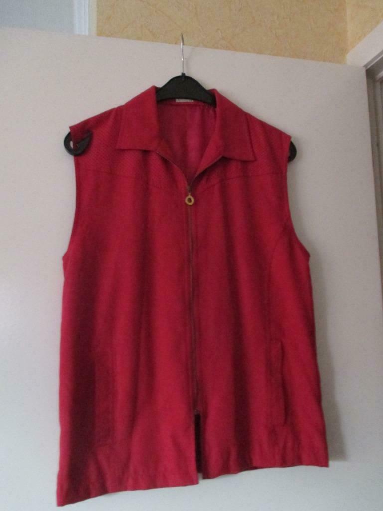 rood mouwloos vest maat 42, Enlèvement ou Envoi, Porté, Taille 42/44 (L), Rouge
