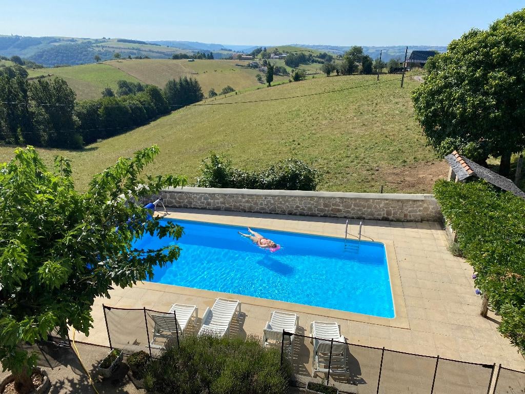 8p-vakantiehuis (zuid Cantal) 4 slp & 3bdk met privé zwembad, Vakantie, Vakantiehuizen | Frankrijk, Ardèche of Auvergne, Landhuis of Villa