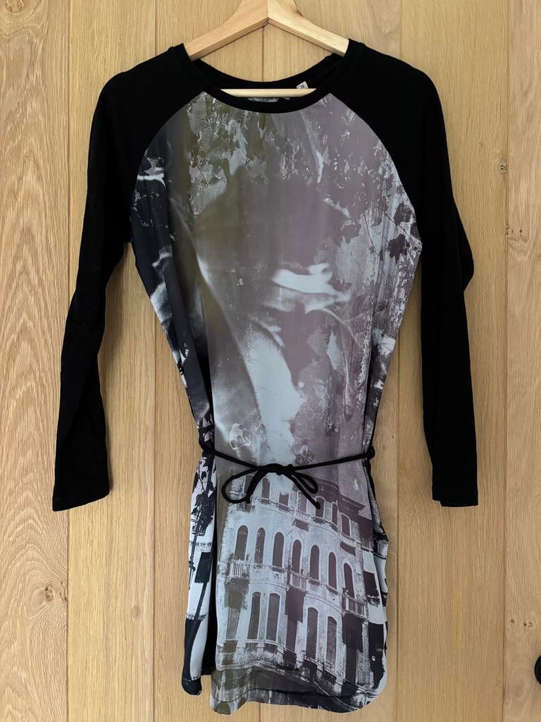 Robe femme tres bon état, Enlèvement, Porté, Au-dessus du genou