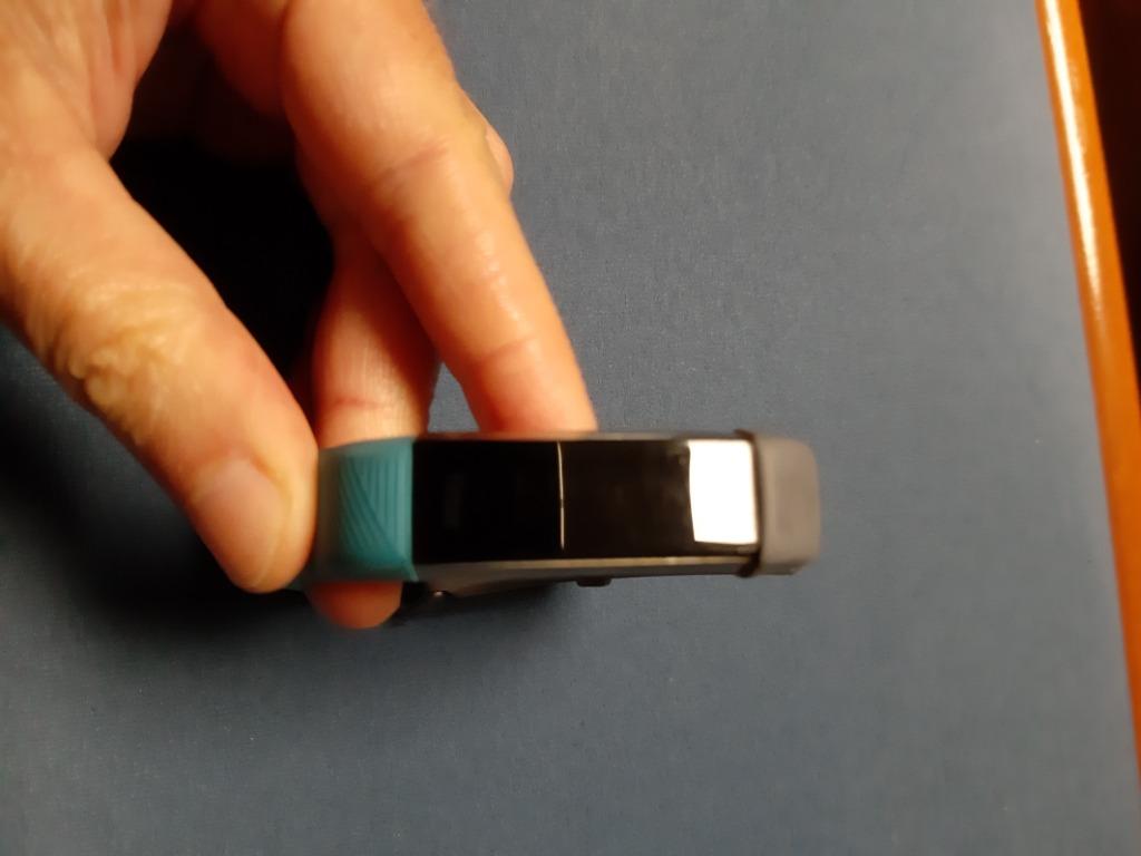 fitbit alta hr activity tracker, Bijoux, Sacs & Beauté, Trackers d'activité, Utilisé, Gris, Enlèvement ou Envoi