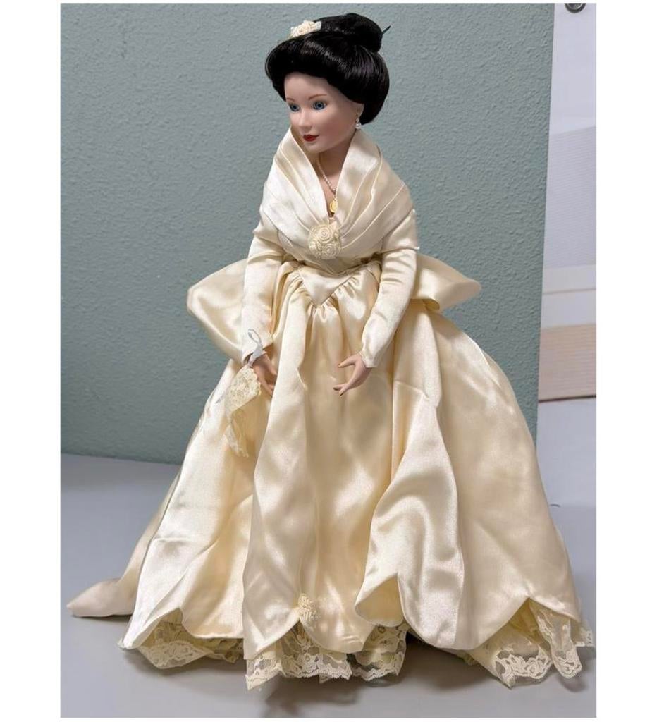 Ashton-Drake Galleries wedding Dress Doll 1994 signed + doos, Ophalen of Verzenden, Zo goed als nieuw, Pop