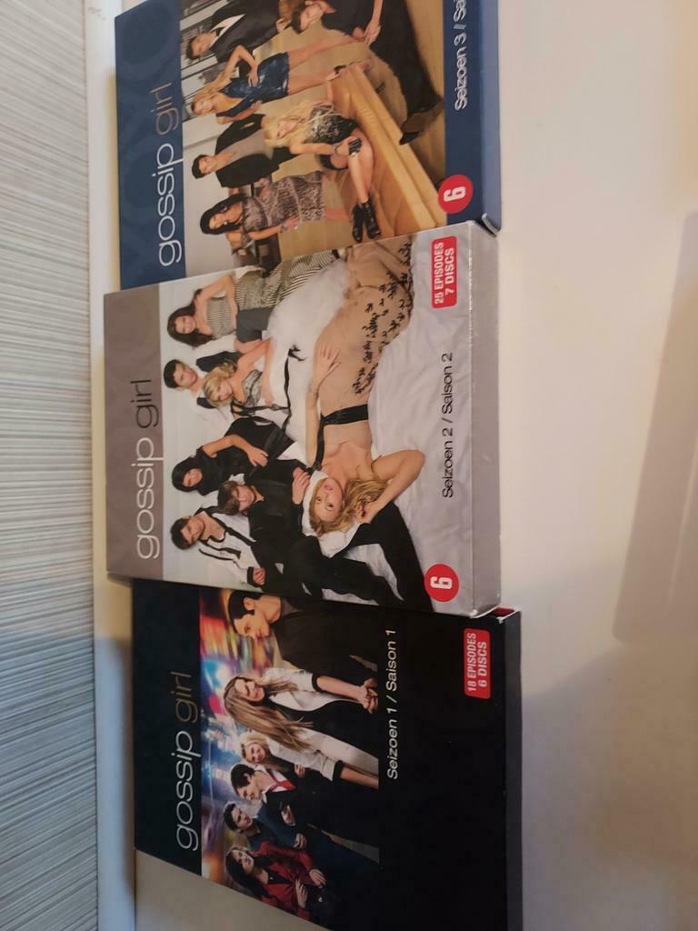Gossip girl seizoen  1-2-3 met elk seizoen 6 dvd's in de box, Ophalen of Verzenden, Zo goed als nieuw