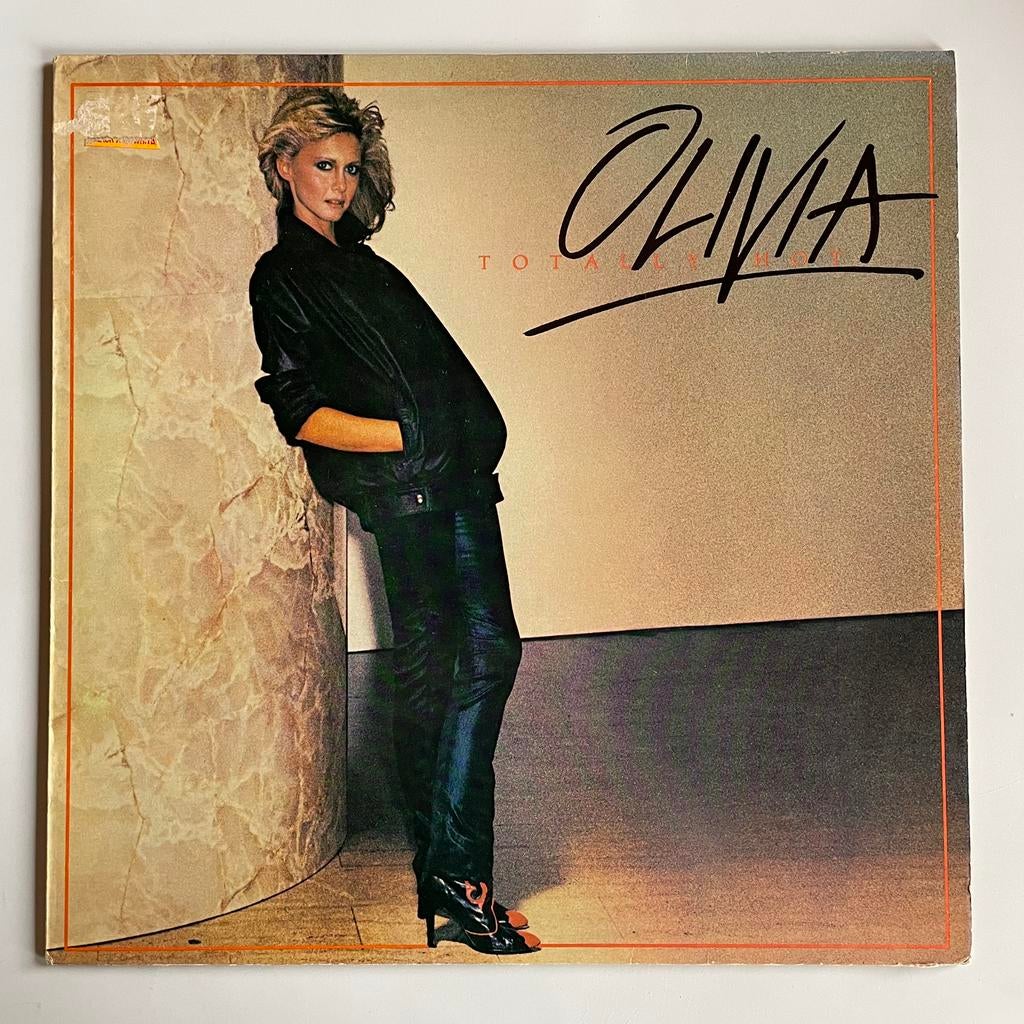 Olivia Newton-John – Totally Hot, Cd's en Dvd's, Ophalen of Verzenden