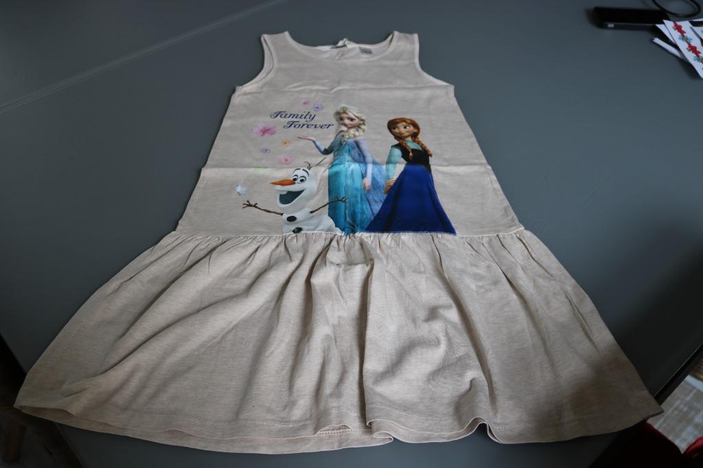 beige kleedje Anna en Elsa maat 134-140, Kinderen en Baby's, Ophalen of Verzenden, Zo goed als nieuw, Meisje, Jurk of Rok