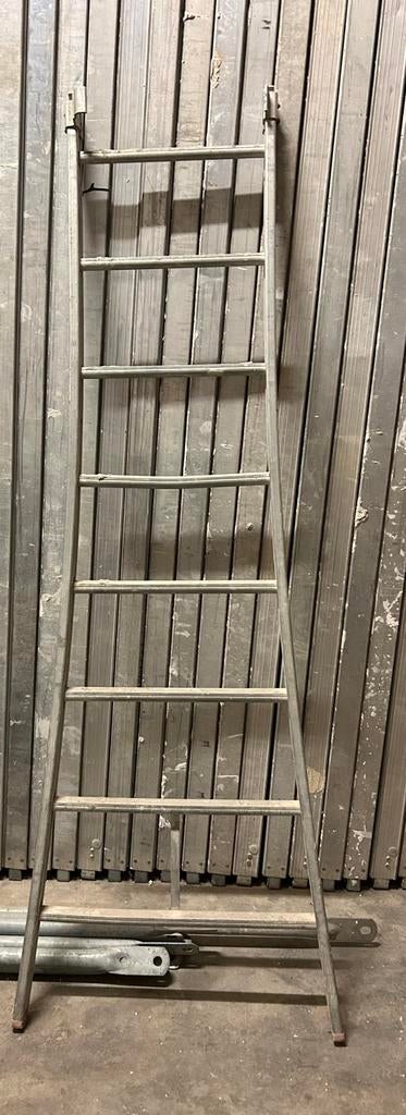 Ladders,- schuifladders en steektrap in alu als LOT te koop, Doe-het-zelf en Bouw, Ladders en Trappen, Ophalen, Ladder