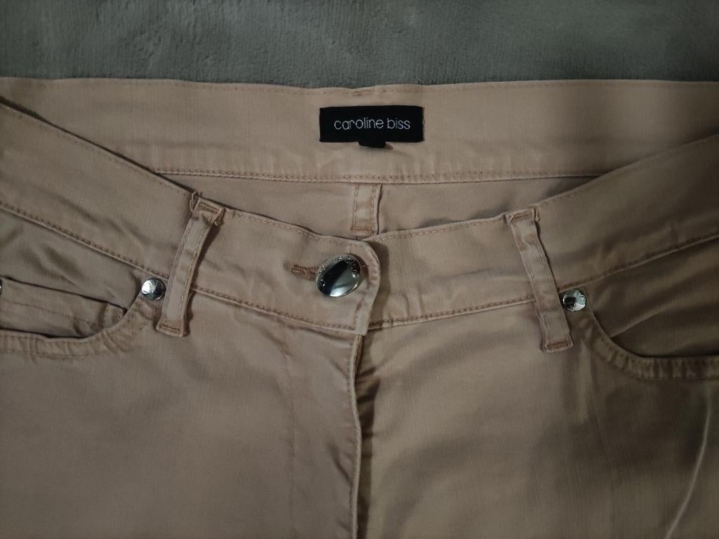 Caroline Biss - slim fit pants, color: sand, size: 38, Kleding | Dames, Broeken en Pantalons, Ophalen of Verzenden, Zo goed als nieuw