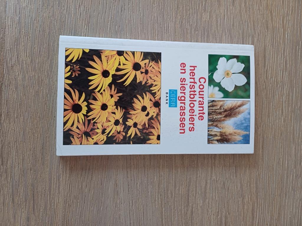 CERA - courante (natuur), Boeken, Ophalen of Verzenden, Gelezen, Natuur algemeen, Lannoo
