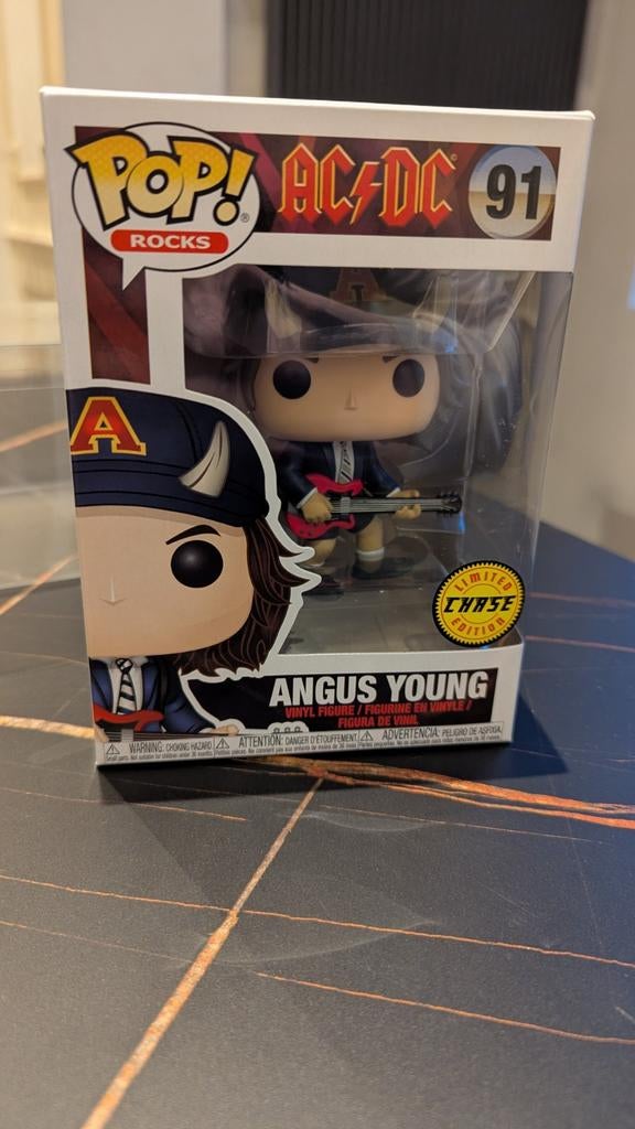 Funko Pop Angus Young CHASE, Ophalen of Verzenden