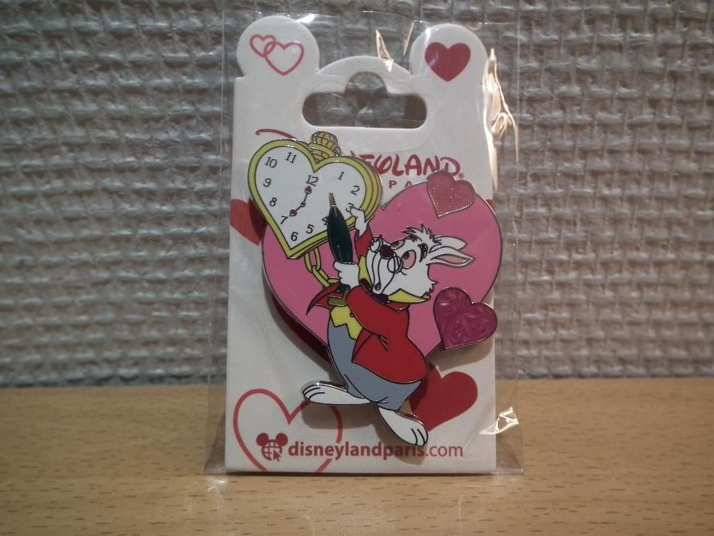 Pins. Disneyland P. Heart met het witte konijn., Verzamelen, Verzenden, Nieuw, Figuurtje, Speldje of Pin